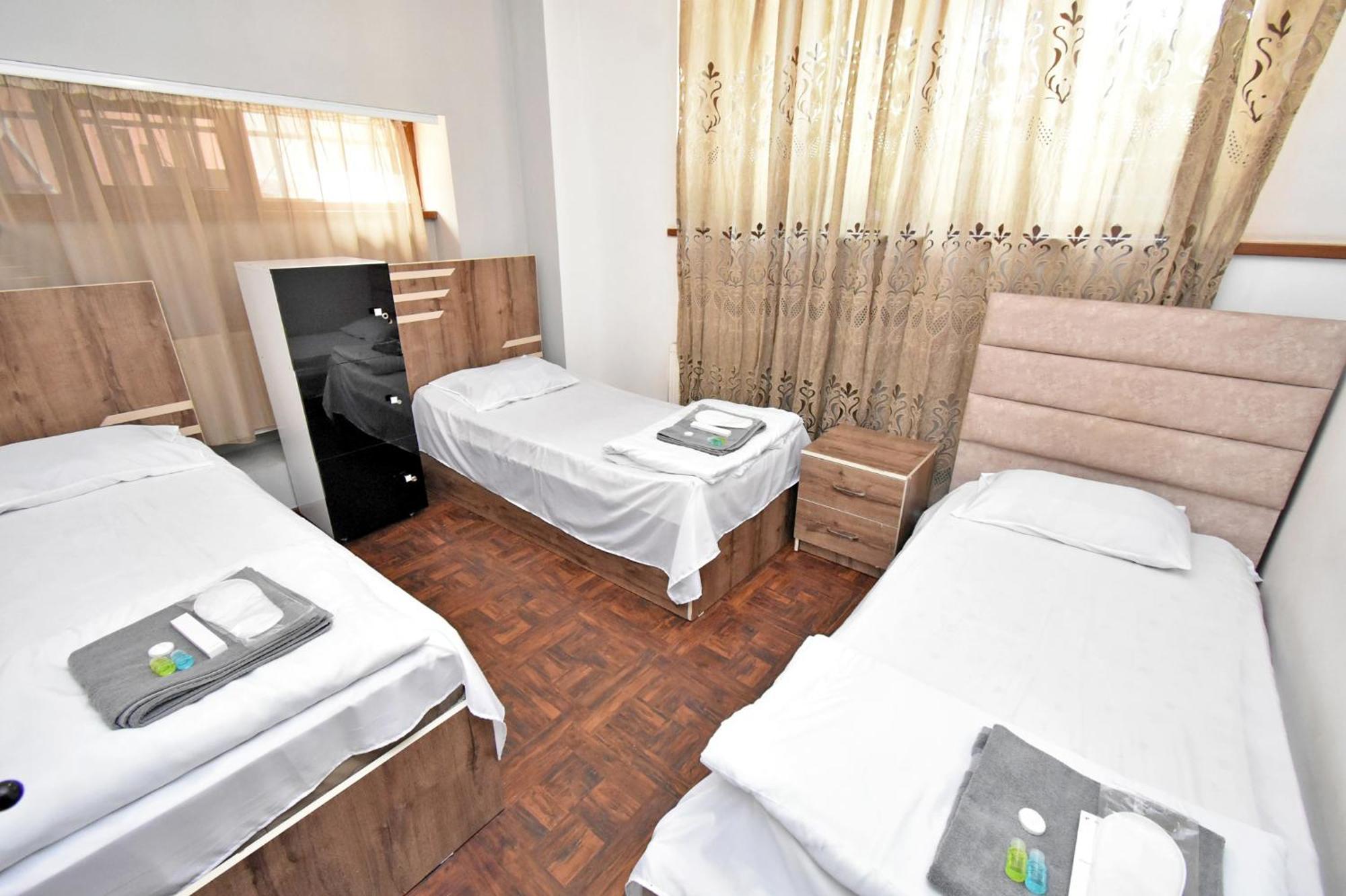 Aaa Hotell Jerevan Eksteriør bilde
